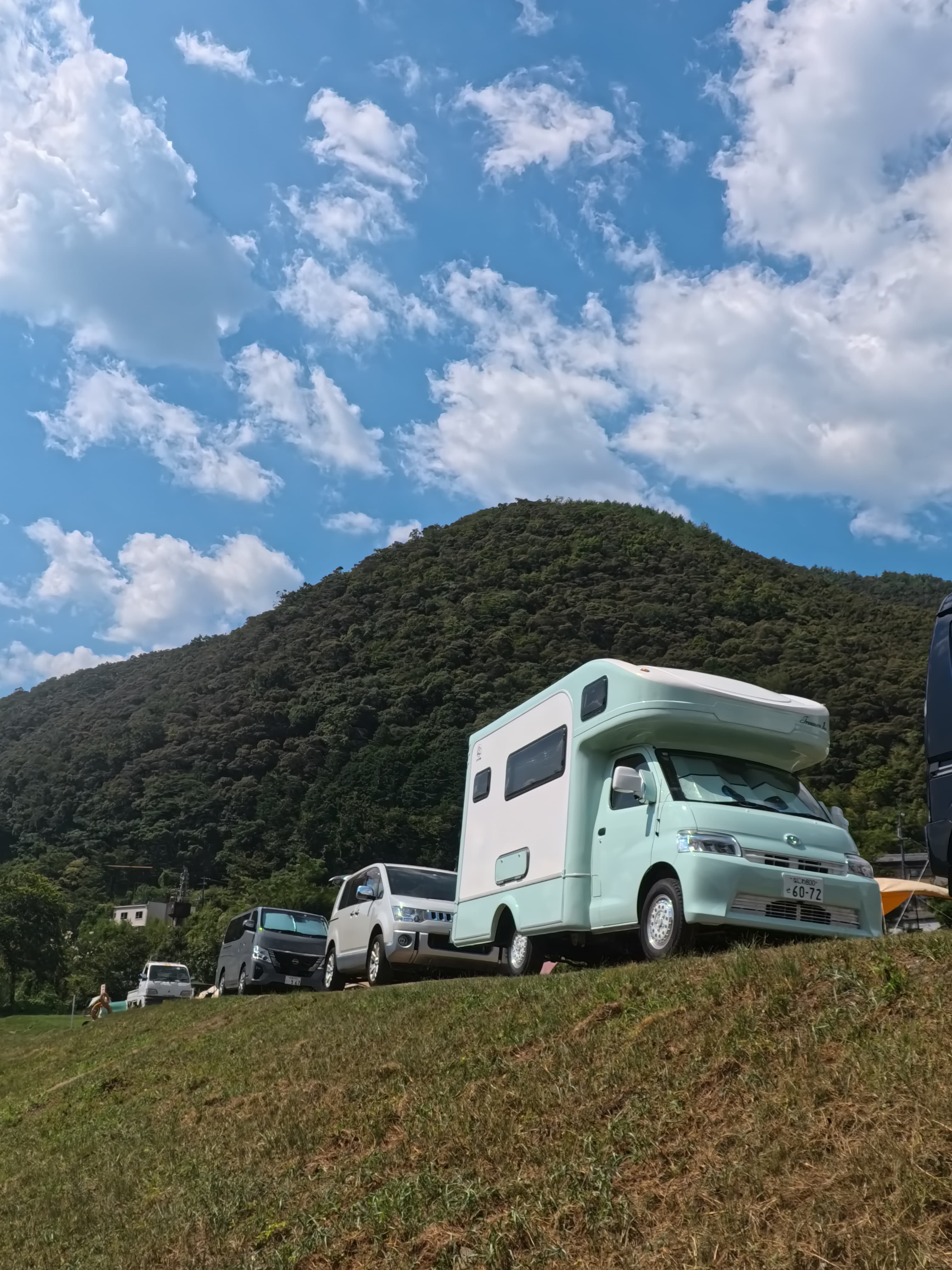 大阪発 個性派レンタカー